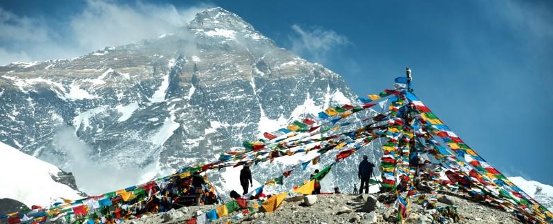 Conquering the Roof of the World: A Trekker's Guide to the Himalayas