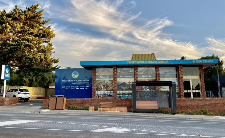 WHOLESALER & TOUR OPERATOR